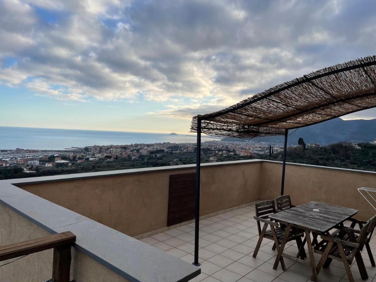 Agriturismo "I Castellari" Пиетра Лигуре Екстериор снимка