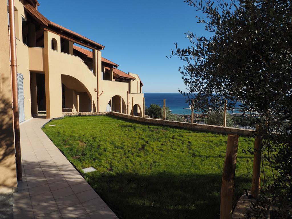 Agriturismo "I Castellari" Пиетра Лигуре Екстериор снимка