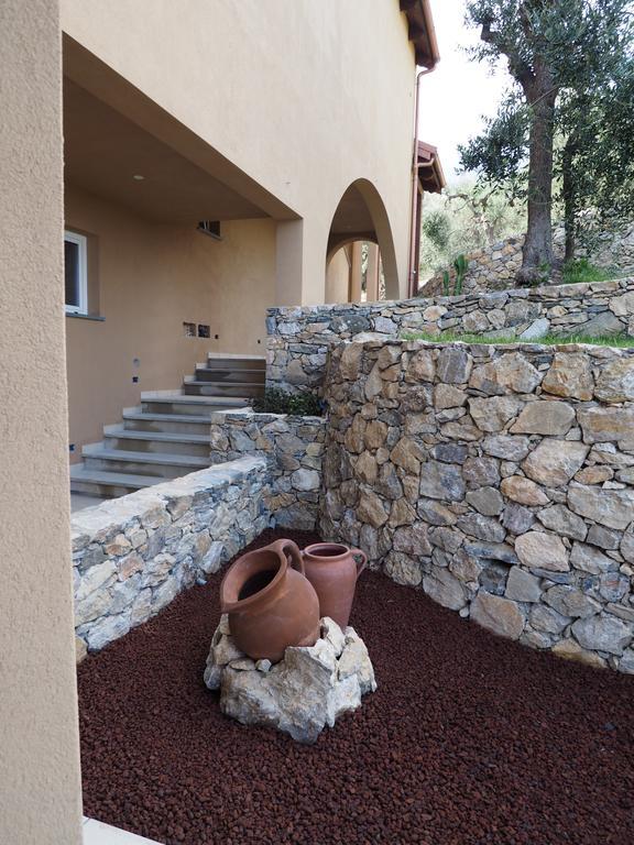 Agriturismo "I Castellari" Пиетра Лигуре Екстериор снимка