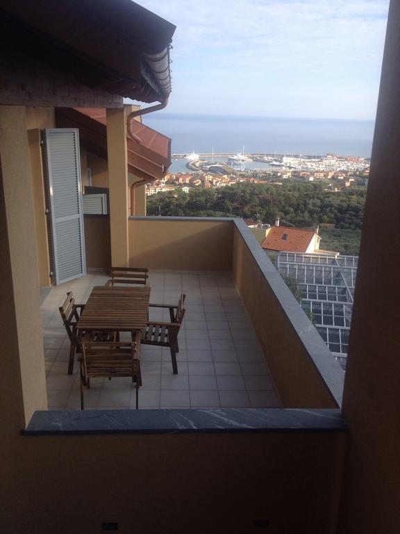 Agriturismo "I Castellari" Пиетра Лигуре Стая снимка