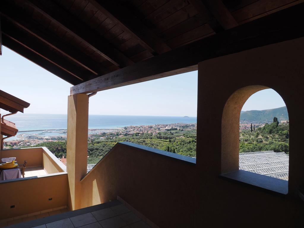 Agriturismo "I Castellari" Пиетра Лигуре Стая снимка